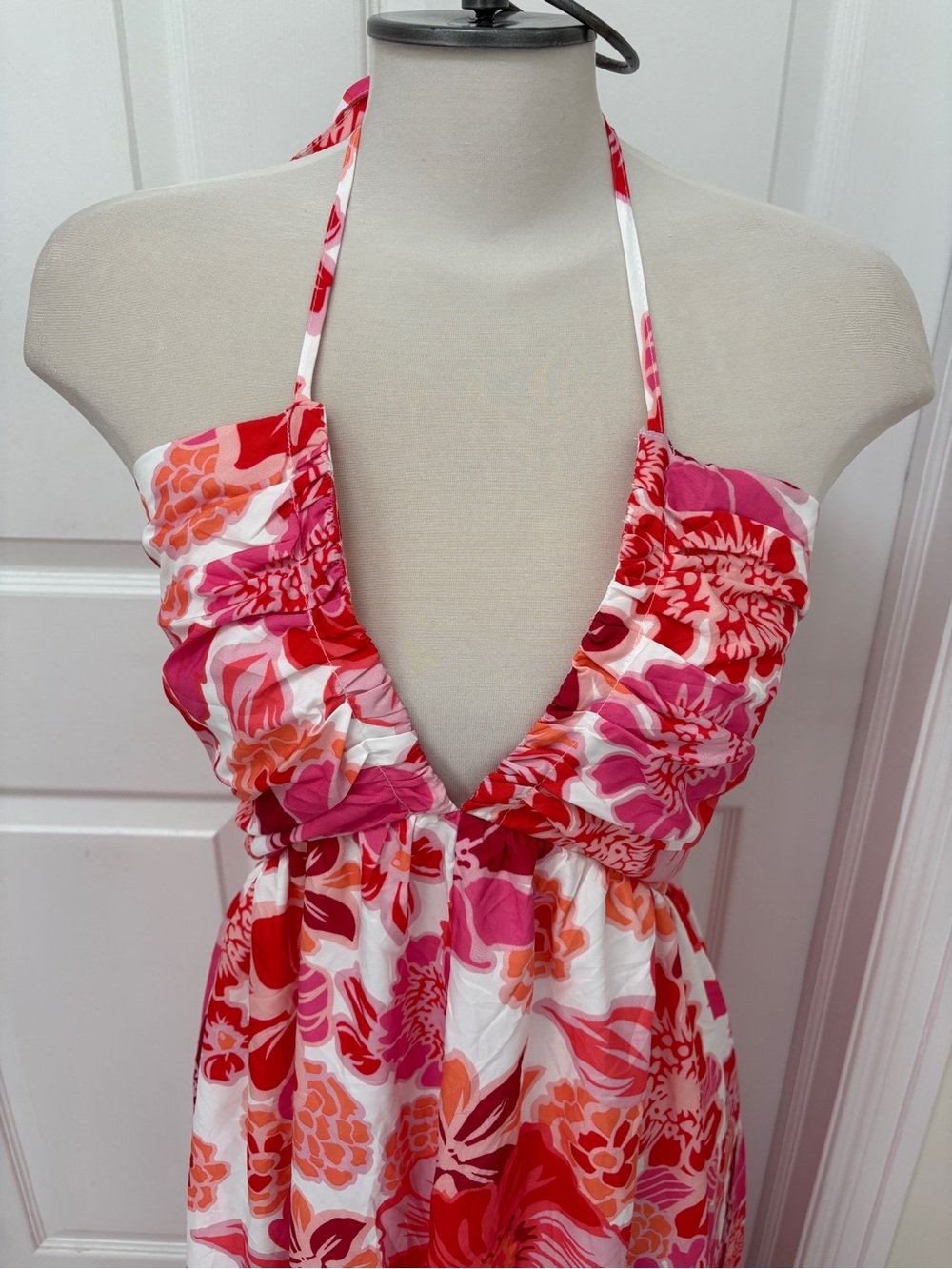 Tropical Halter Maxi Dress in Pink and Red Floral - Picture 3 of 7